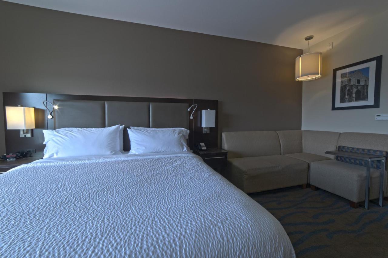 Holiday Inn Hotel & Suites Northwest San Antonio By Ihg Экстерьер фото