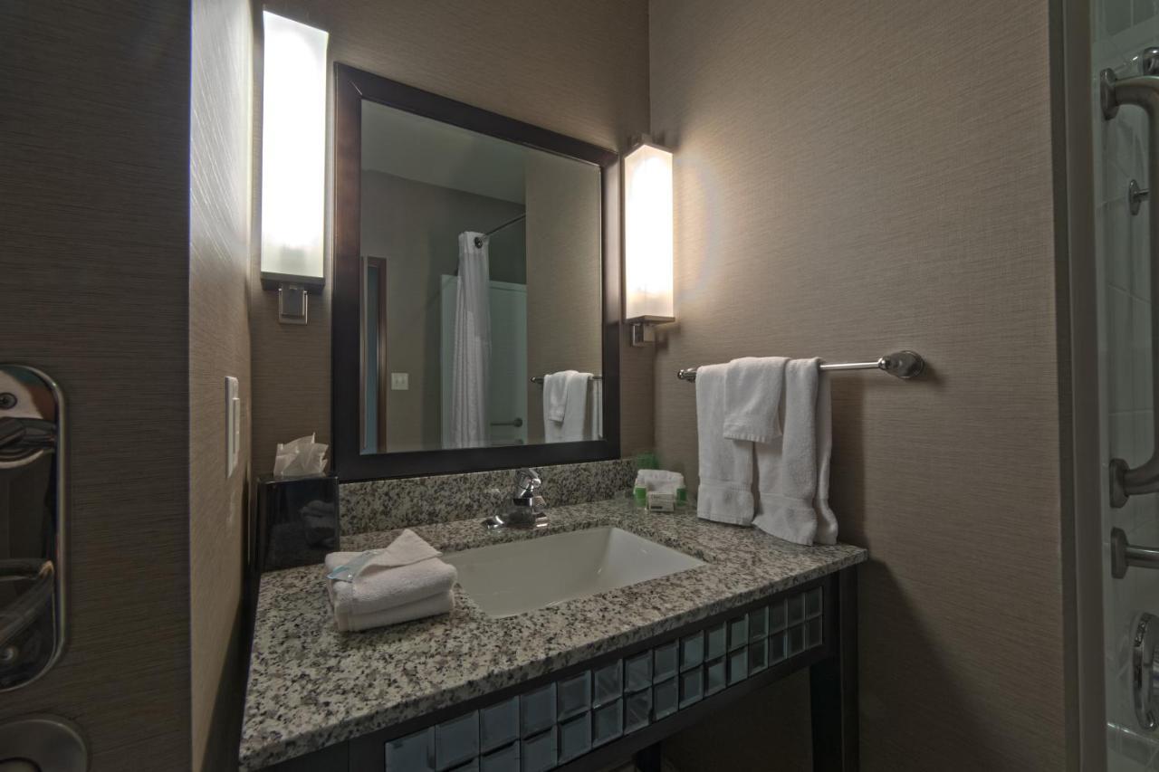 Holiday Inn Hotel & Suites Northwest San Antonio By Ihg Экстерьер фото